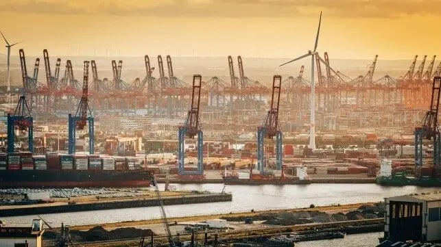 Port-of-Hamburg-iStock-2223088692-Nikada.292f1a.jpg