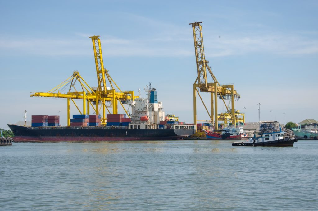 ship-with-container-vans-1211787-1024x678